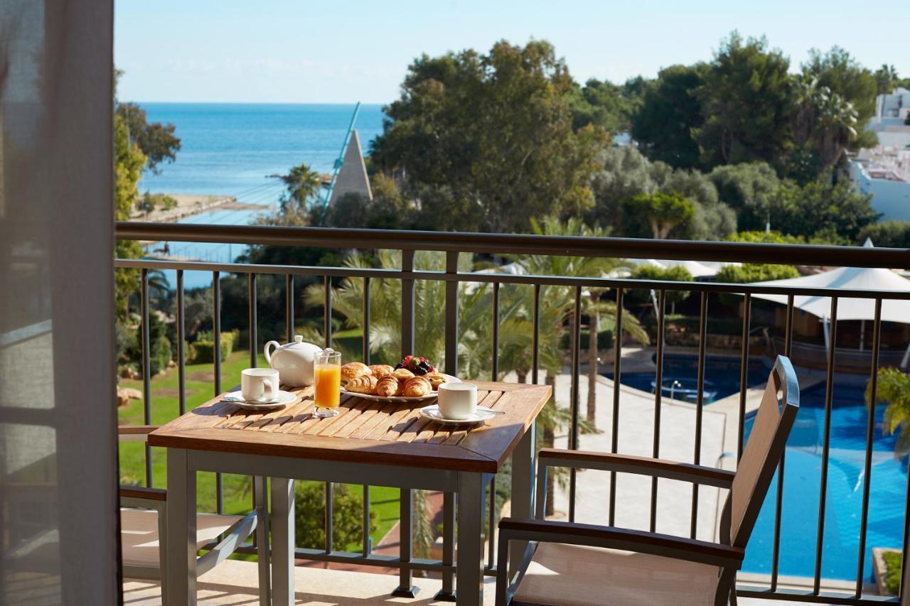 Insotel Fenicia Prestige Suites & Spa Santa Eularia des Riu Exteriör bild