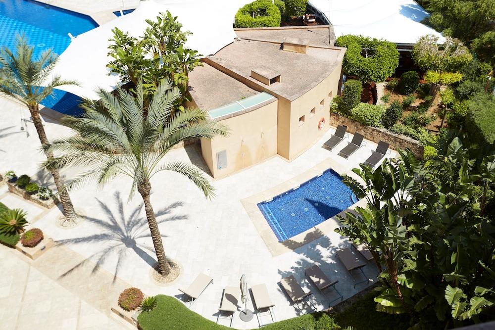 Insotel Fenicia Prestige Suites & Spa Santa Eularia des Riu Exteriör bild