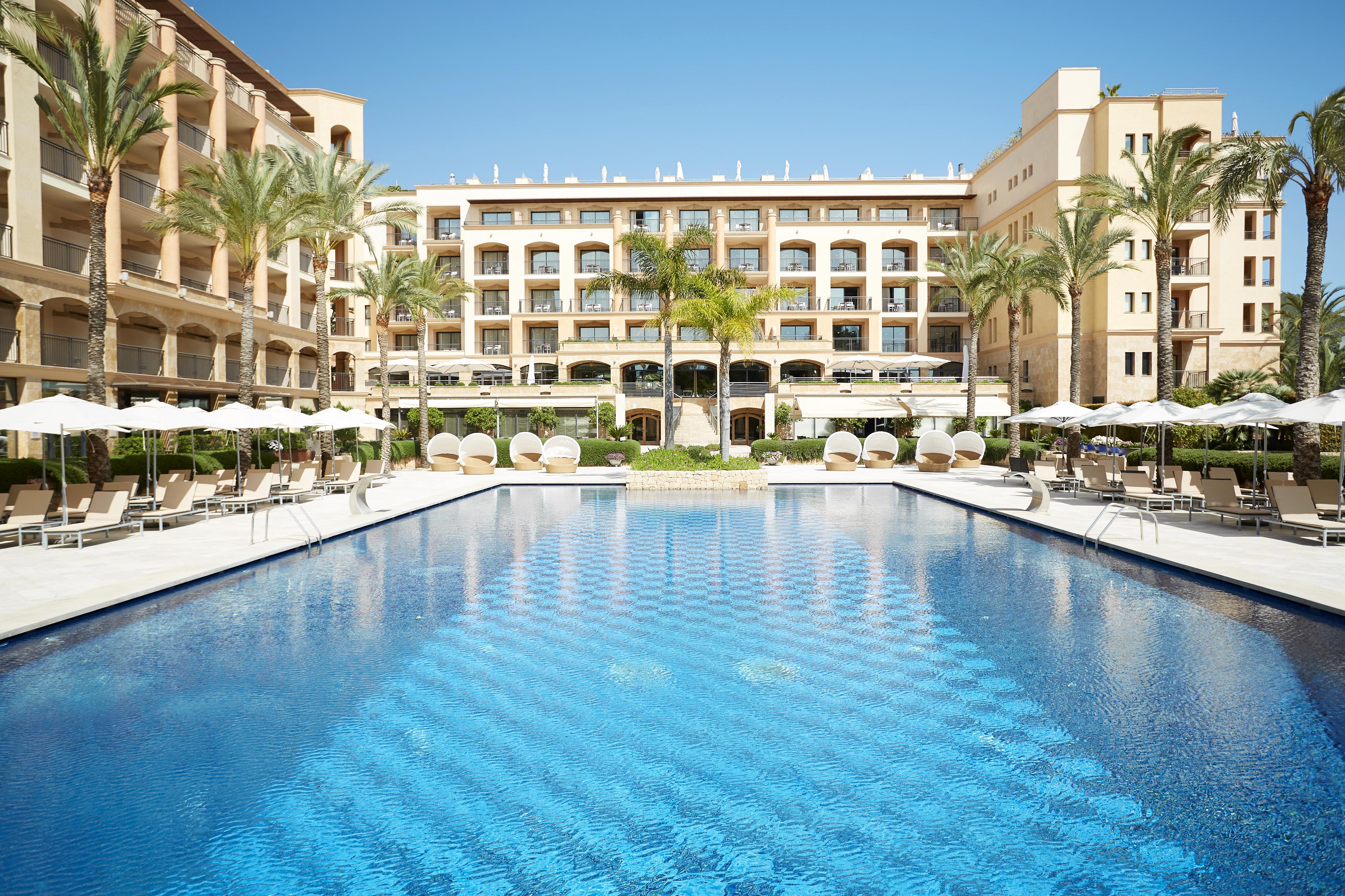 Insotel Fenicia Prestige Suites & Spa Santa Eularia des Riu Exteriör bild